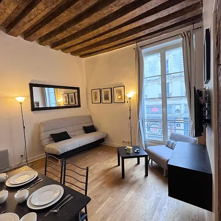 Appartamento Typique Parisien Au Coeur Du Marais Parigi