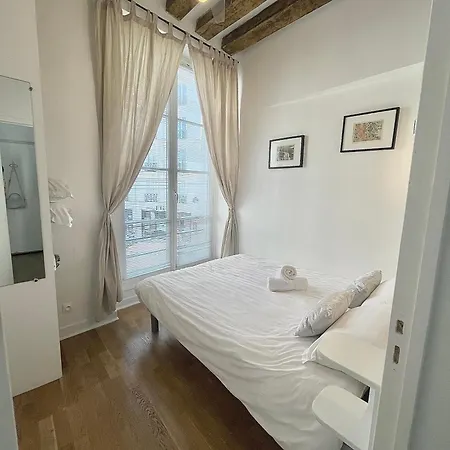 Appartamento Typique Parisien Au Coeur Du Marais Parigi
